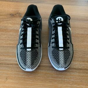 Nike Sabrina 1 Unisex Basketball Shoe